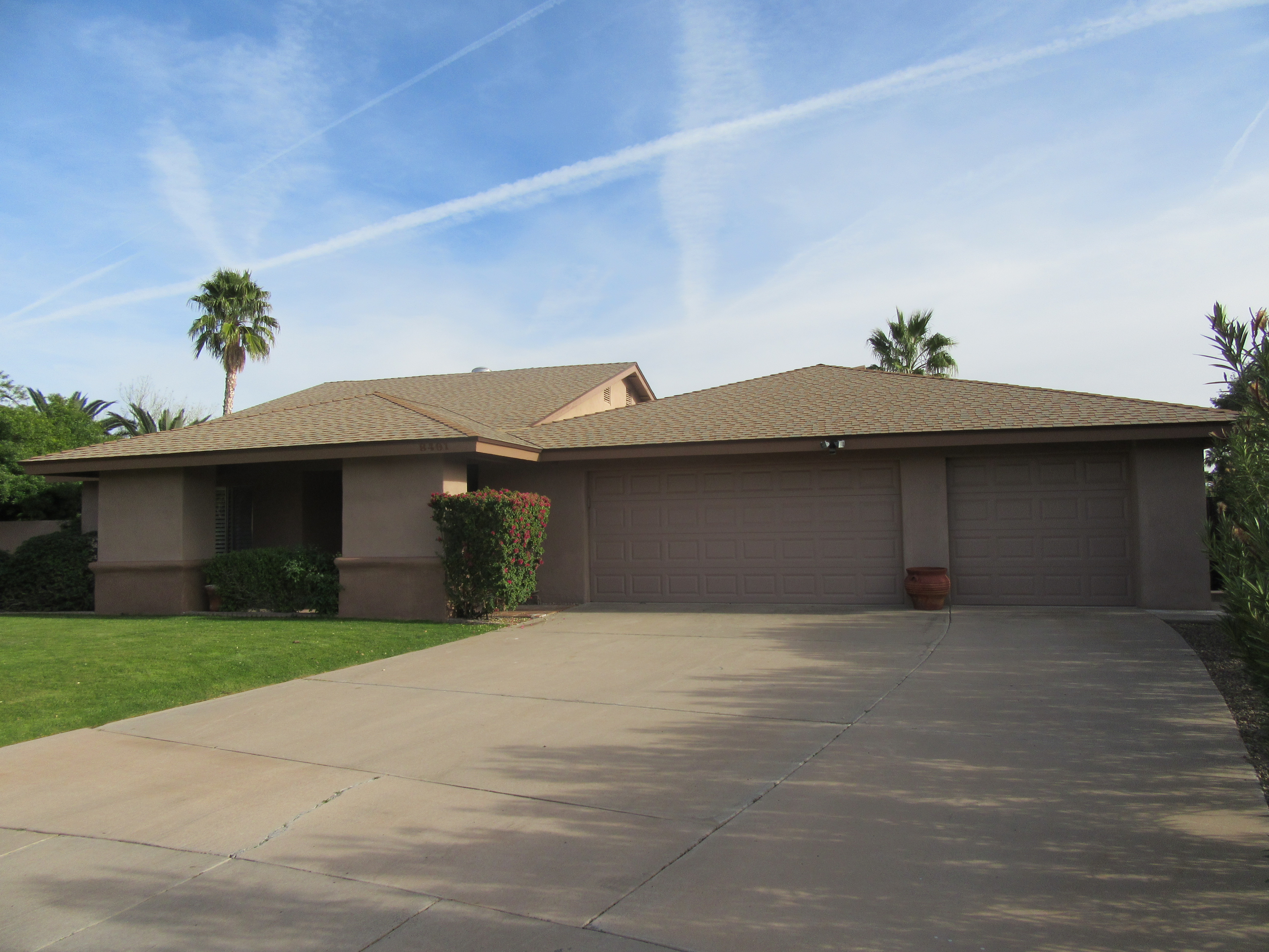 Just Listed: Yes, You Can Have a 3 Car Garage in McCormick Ranch!